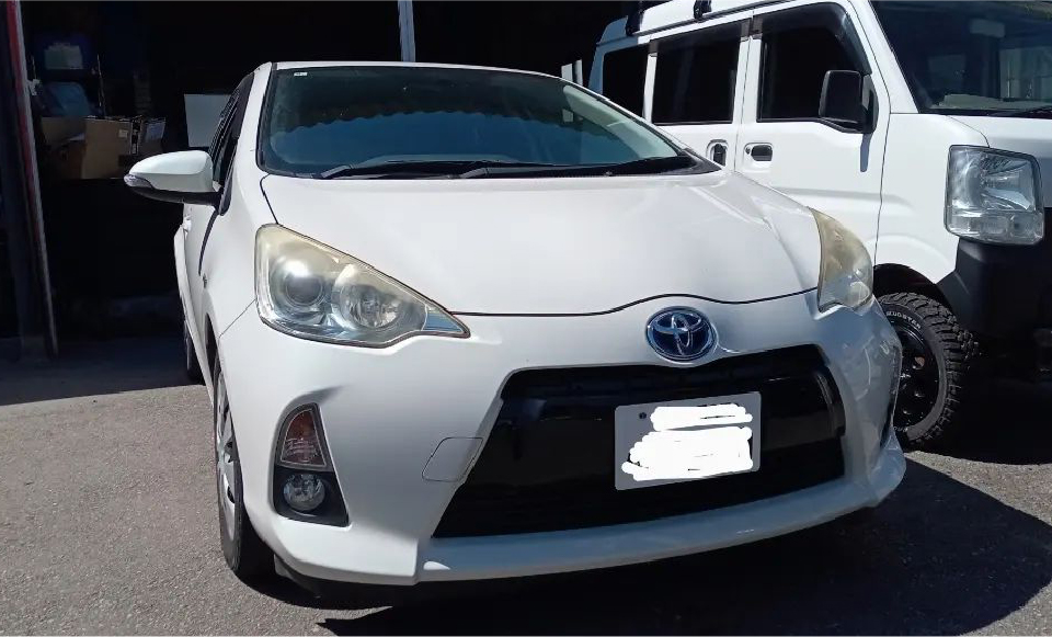 福岡県糟屋郡「トヨタ アクア」