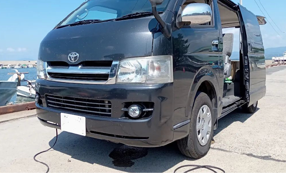 佐賀県唐津市「トヨタ ハイエース」